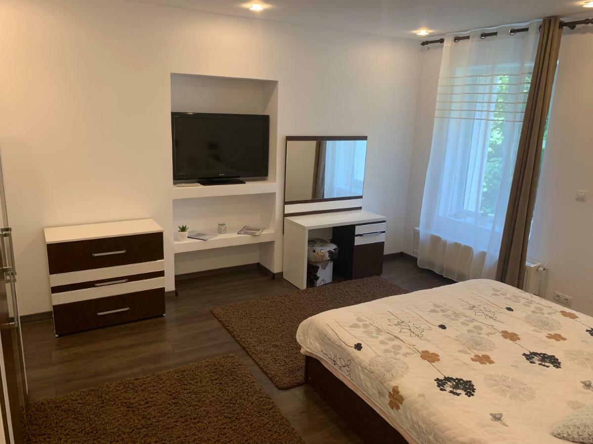 Luxury Accommodation Republicii Brašov Exteriér fotografie